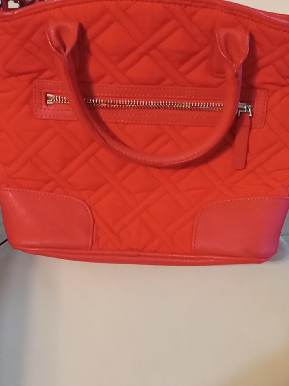 Quilted Red Women’s Satchel Shoulder Bag - Picture 3 of 4